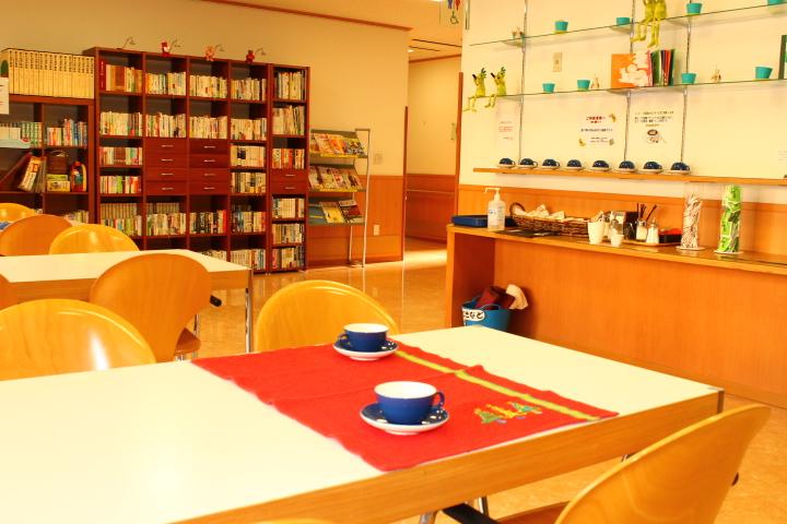 ラウンジ