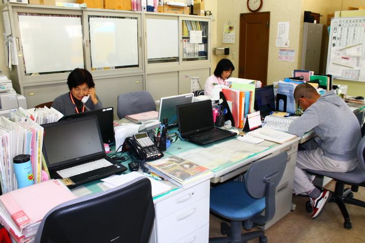 事務所内