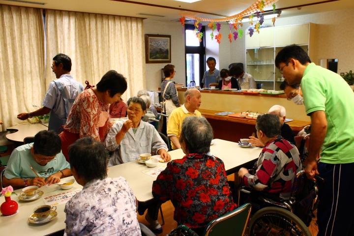 民生委員・児童委員による喫茶ボランティア１