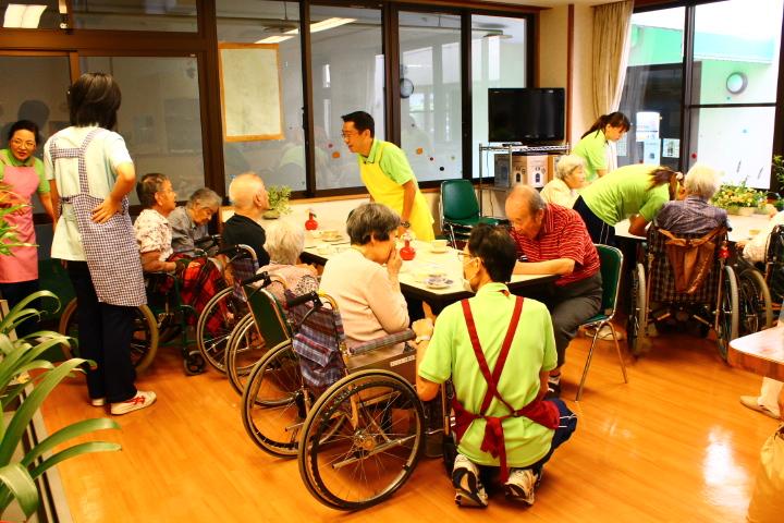 民生委員・児童委員による喫茶ボランティア２